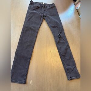 Black Skinny Jeans with Sleek Fit